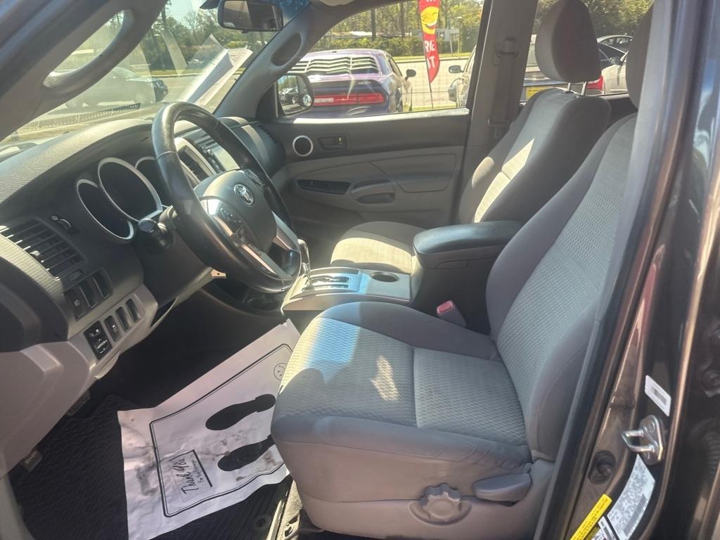 Toyota Tacoma PreRunner Double Cab V6 5AT 2WD 2014