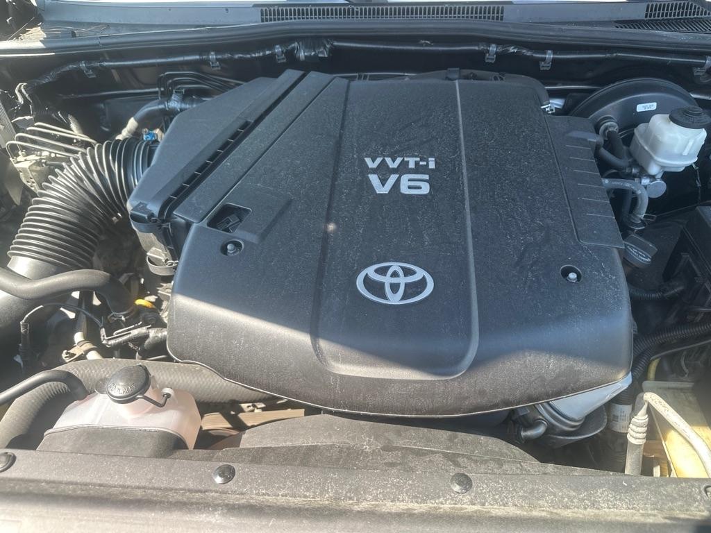 Toyota Tacoma PreRunner Double Cab V6 5AT 2WD 2014