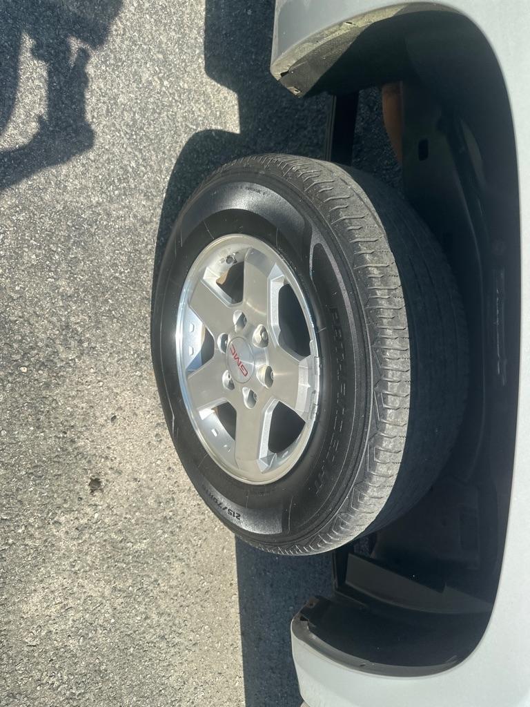 GMC Canyon SLE Crew Cab 2WD 2012