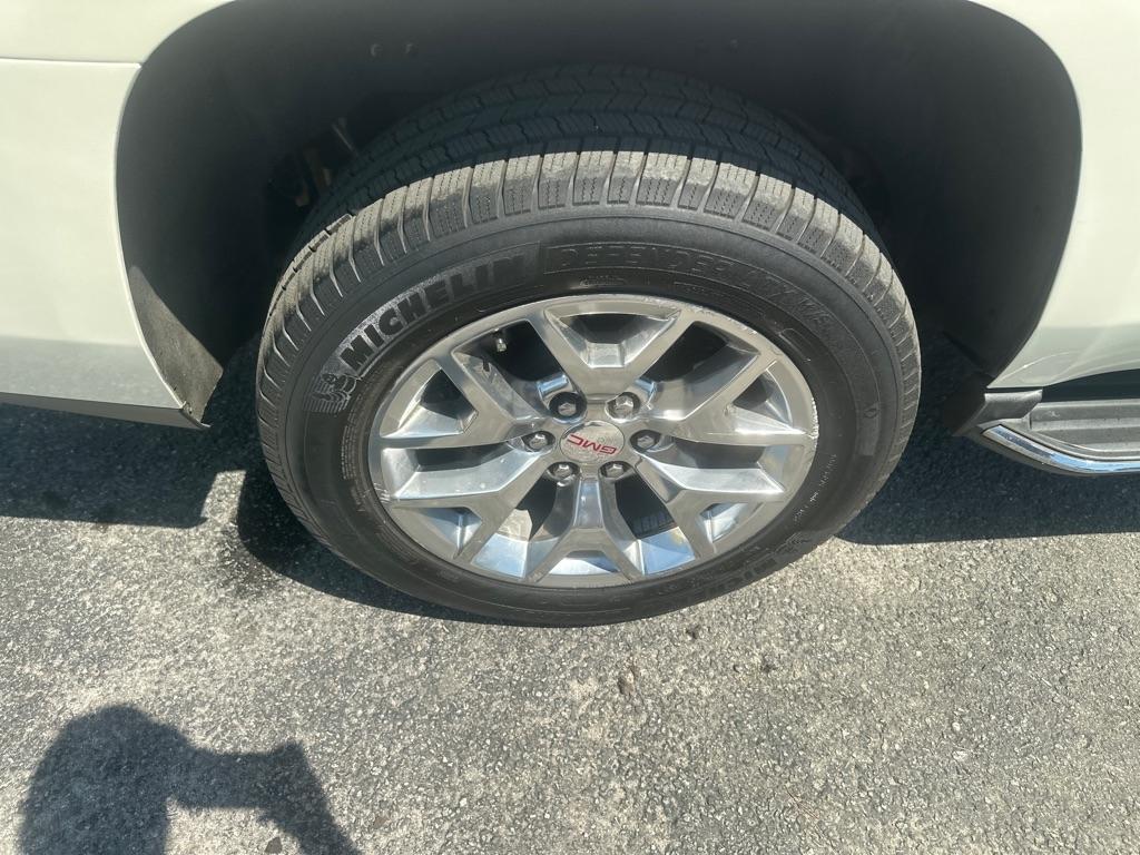 GMC Yukon SLT 4WD 2015