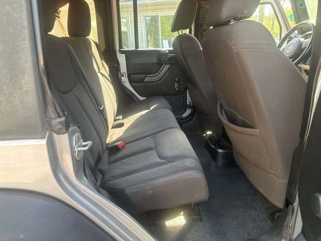 Jeep Wrangler Unlimited Sport 4WD 2013