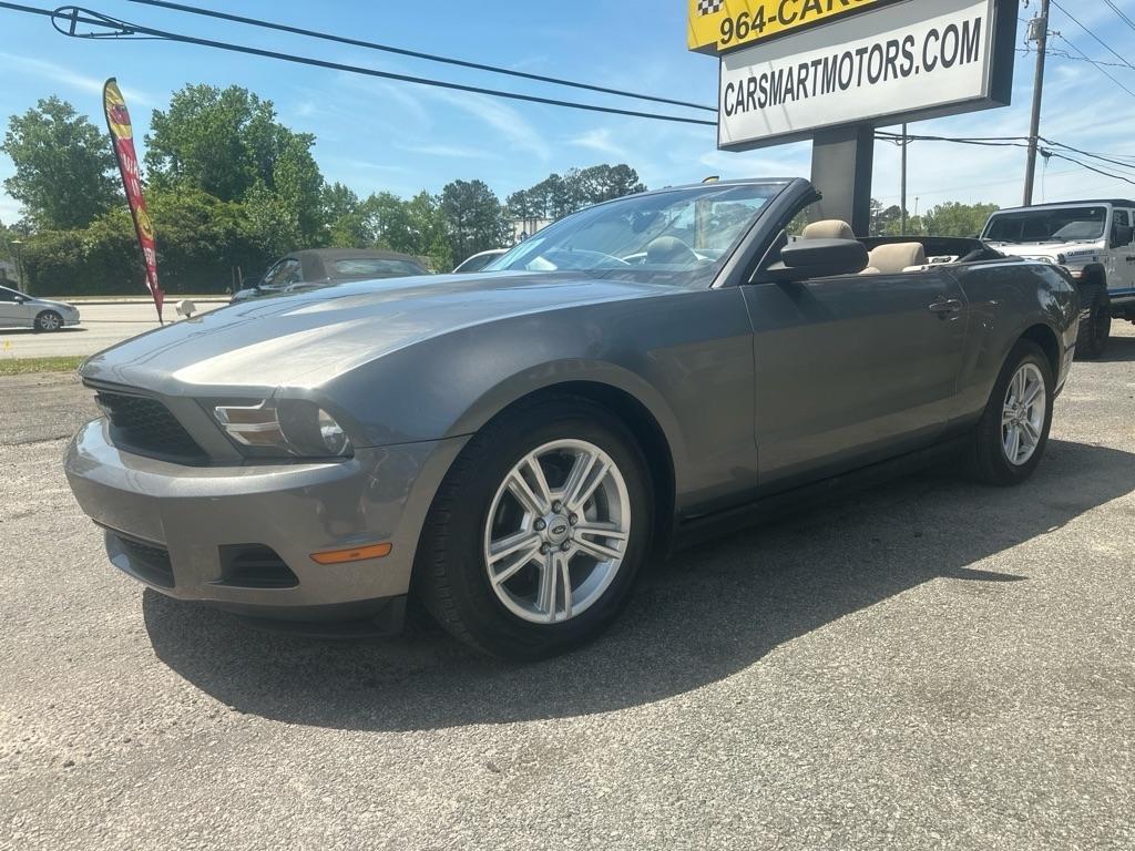 Ford Mustang V6 Convertible 2010