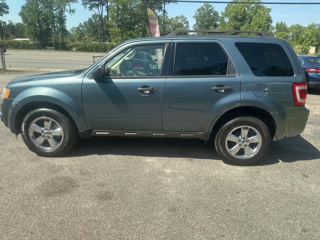 Ford Escape XLT FWD 2011