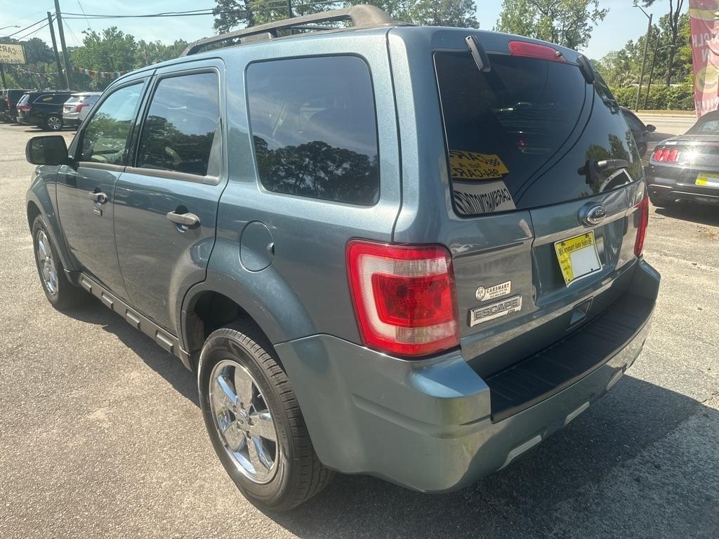 Ford Escape XLT FWD 2011