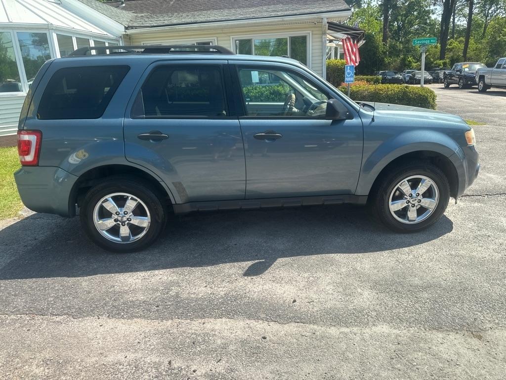 Ford Escape XLT FWD 2011