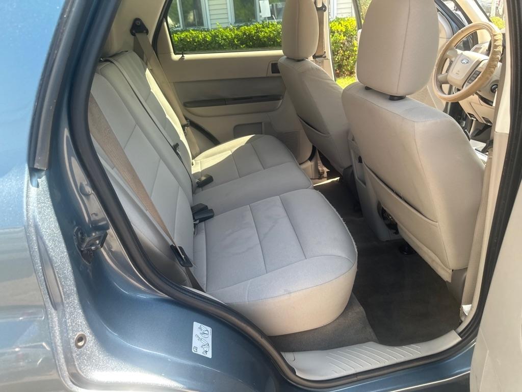Ford Escape XLT FWD 2011