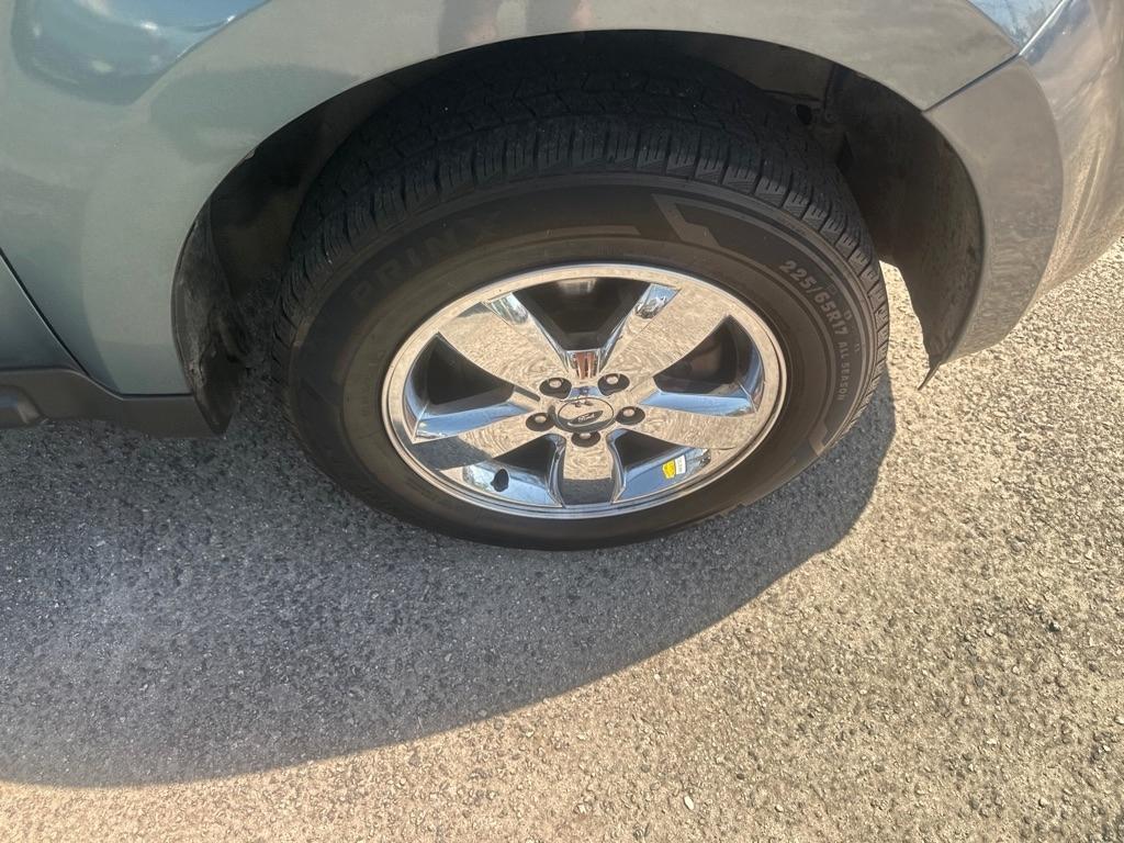 Ford Escape XLT FWD 2011
