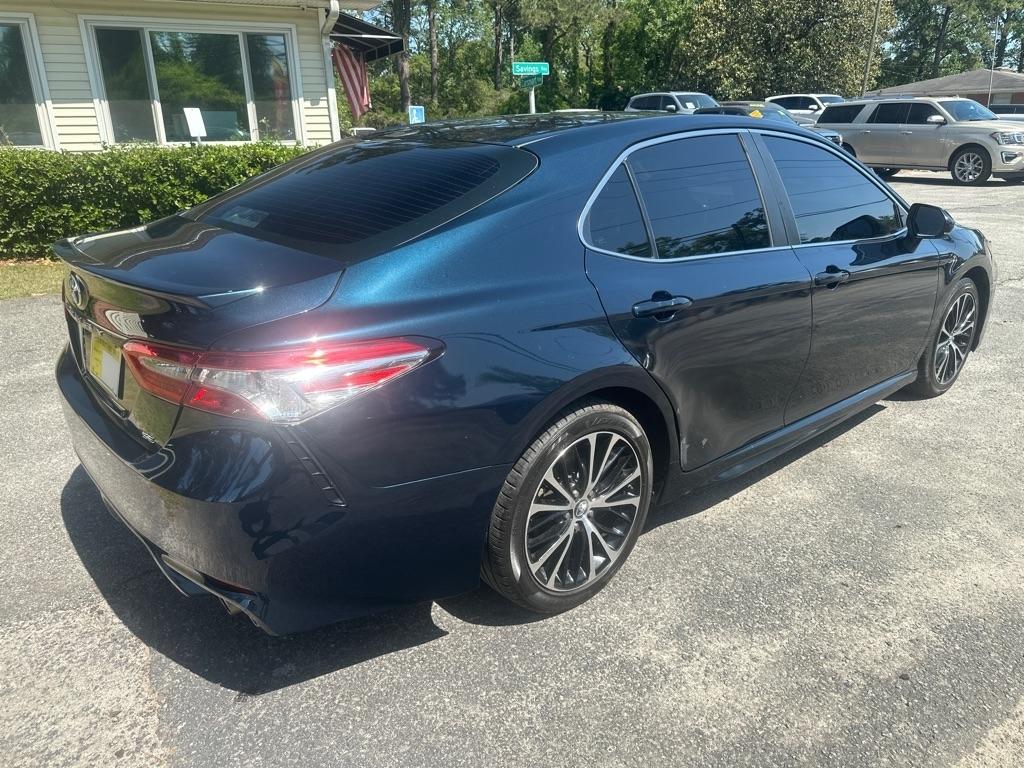Toyota Camry SE 2018
