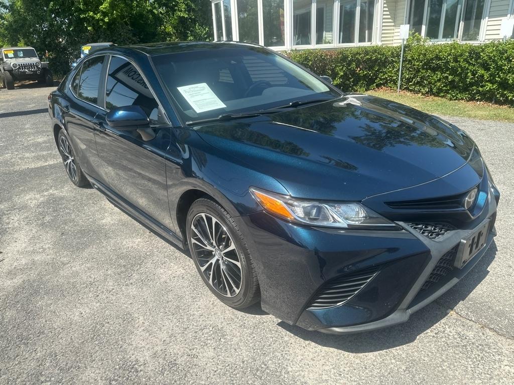 Toyota Camry SE 2018