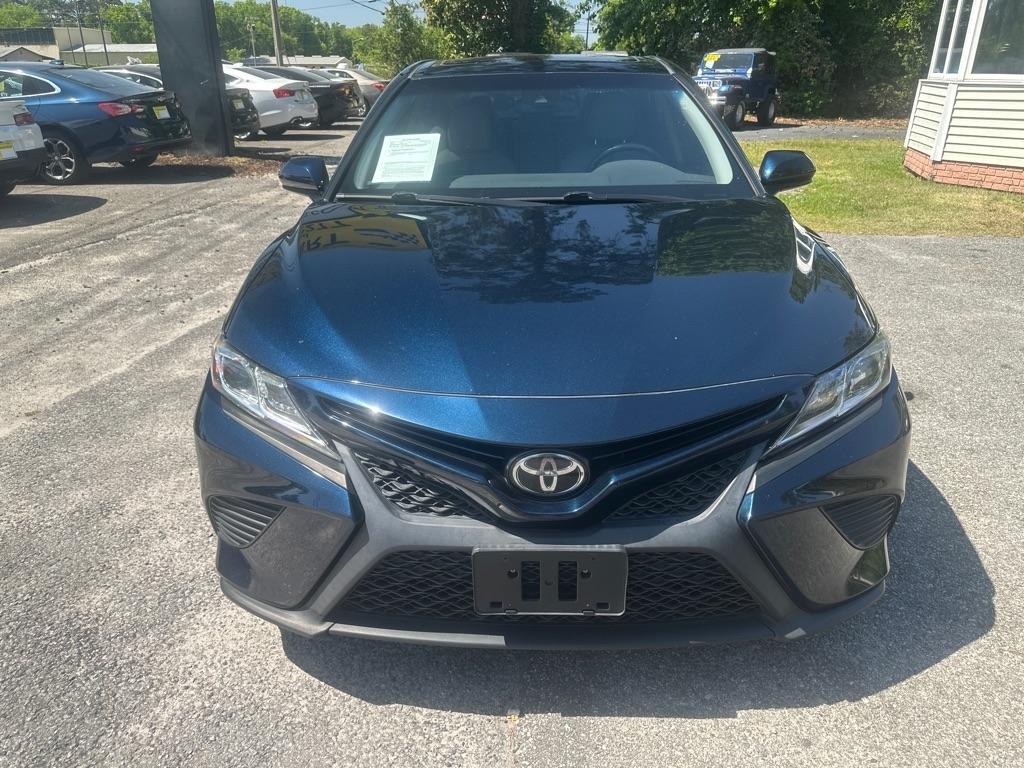 Toyota Camry SE 2018