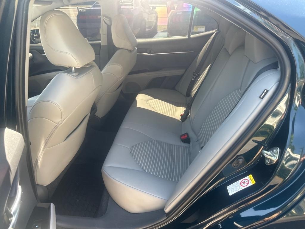 Toyota Camry SE 2018