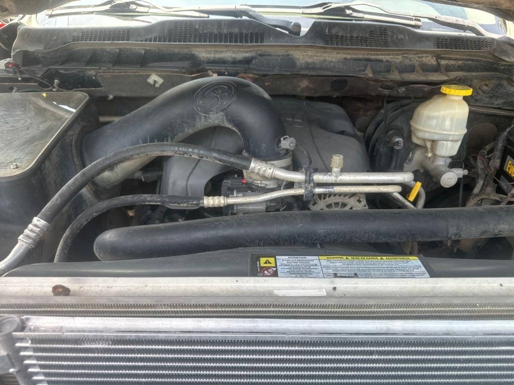 RAM 1500 SLT Crew Cab SWB 4WD 2014