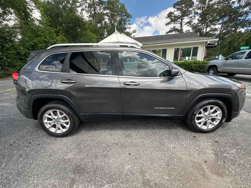 Jeep Cherokee Latitude FWD 2014