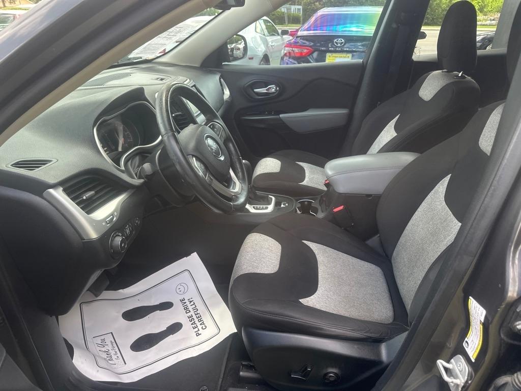 Jeep Cherokee Latitude FWD 2014
