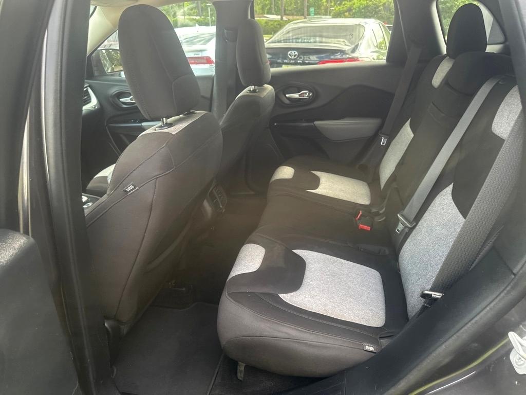 Jeep Cherokee Latitude FWD 2014