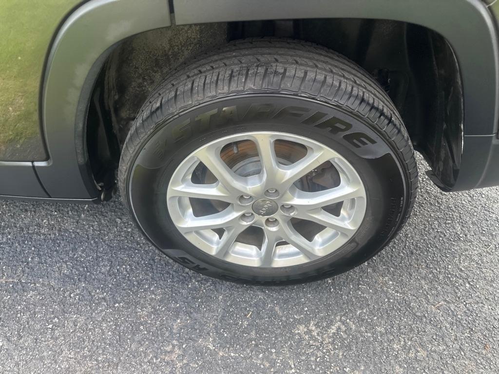 Jeep Cherokee Latitude FWD 2014