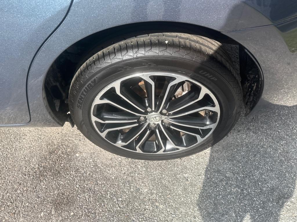 Toyota Corolla S Plus 6MT 2015