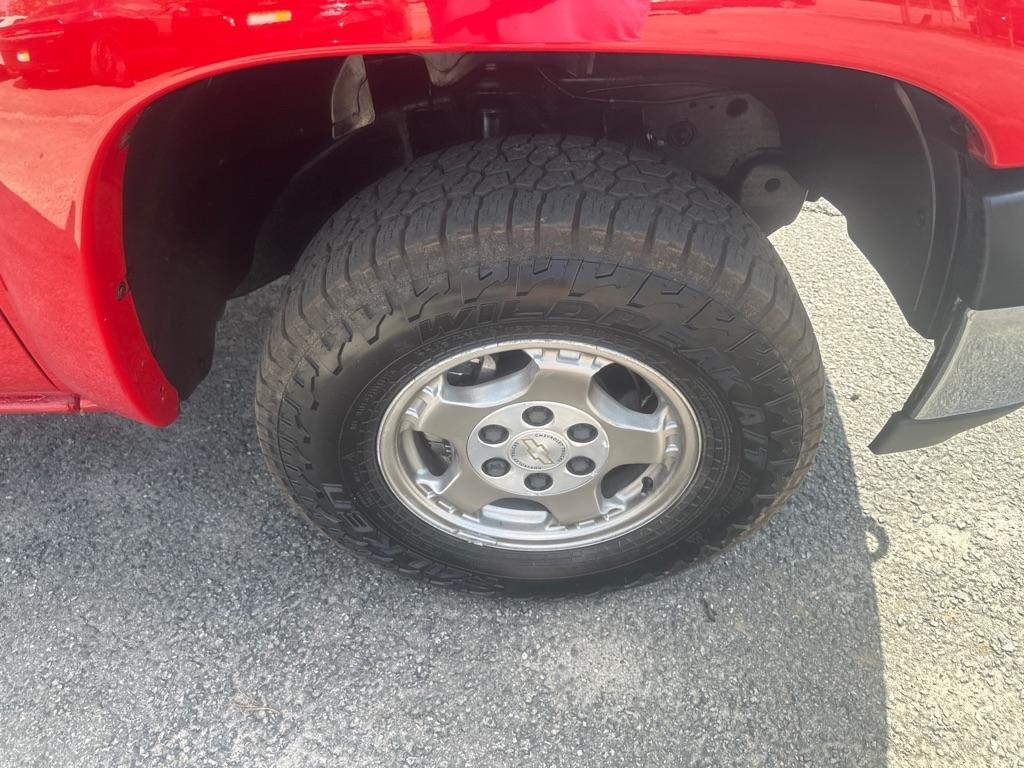 Chevrolet Silverado 1500 LS Long Bed 4WD 2001