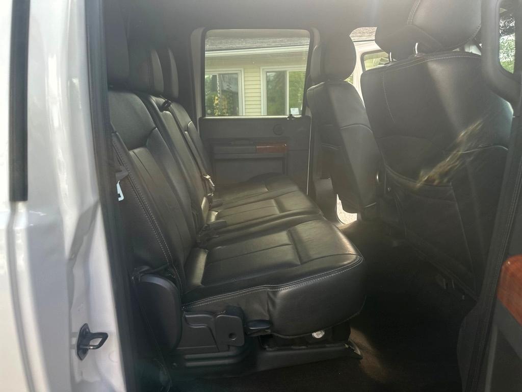 Ford F-250 SD Lariat Crew Cab 4WD 2015