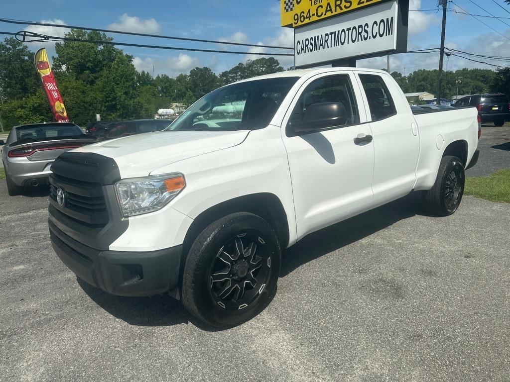2015 Toyota Tundra's photo