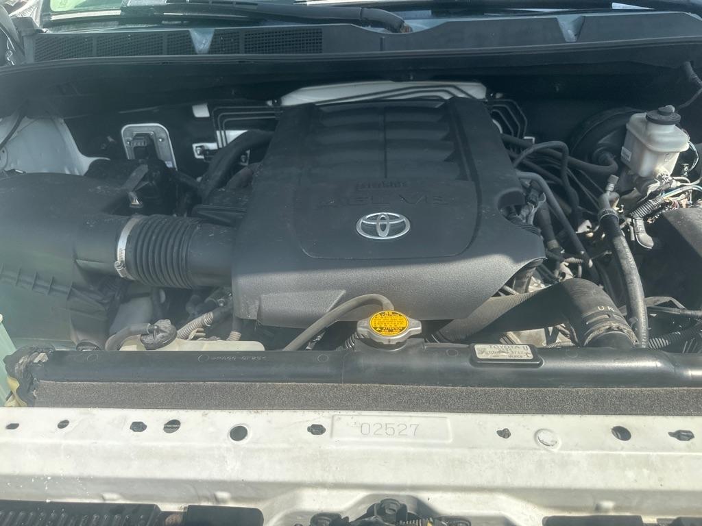 Toyota Tundra SR5 4.6L V8 Double Cab 2WD 2015