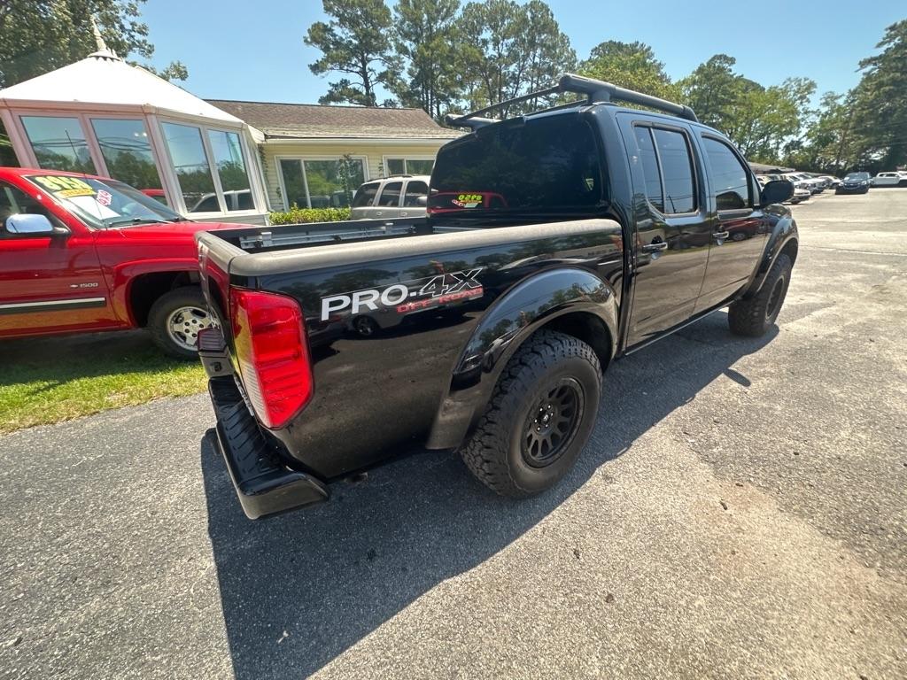 Nissan Frontier PRO-4X Crew Cab 4WD 2012