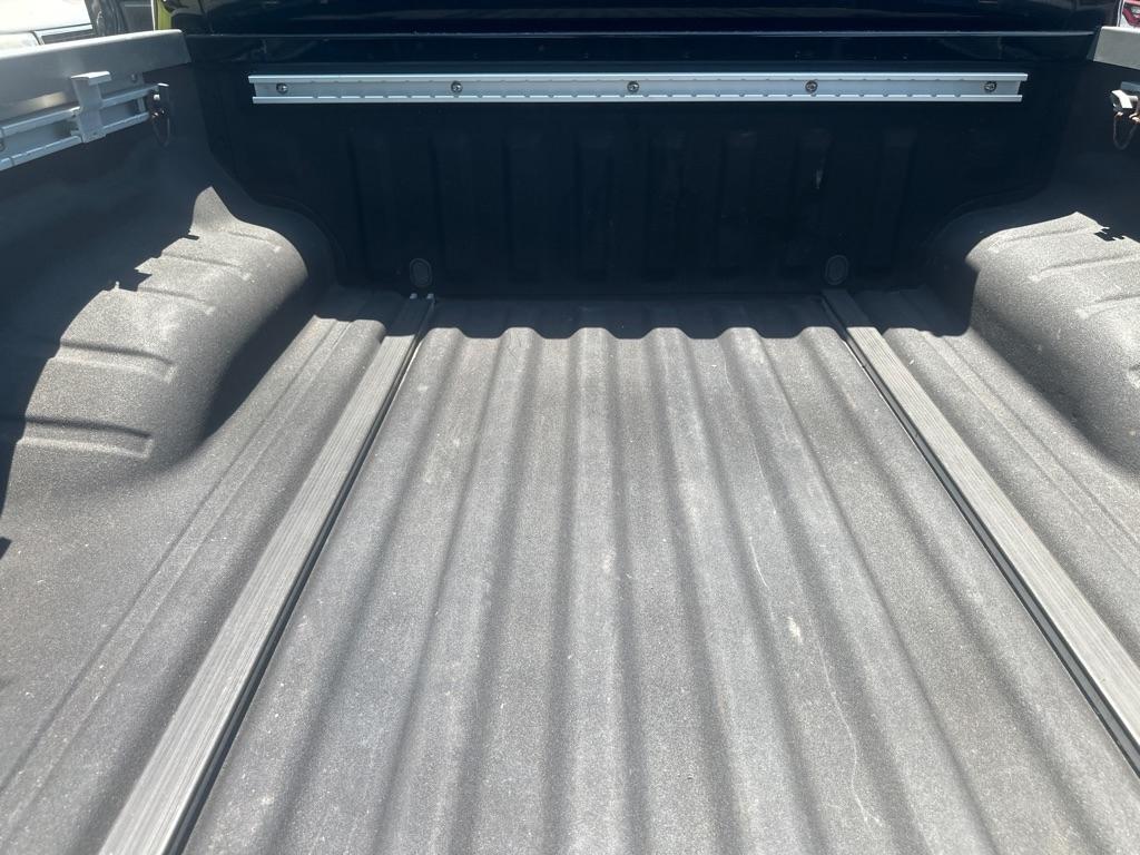 Nissan Frontier PRO-4X Crew Cab 4WD 2012