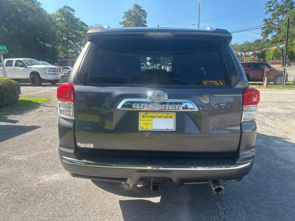 Toyota 4Runner Limited 2WD V6 2013