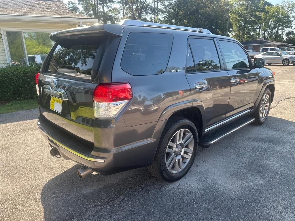 Toyota 4Runner Limited 2WD V6 2013