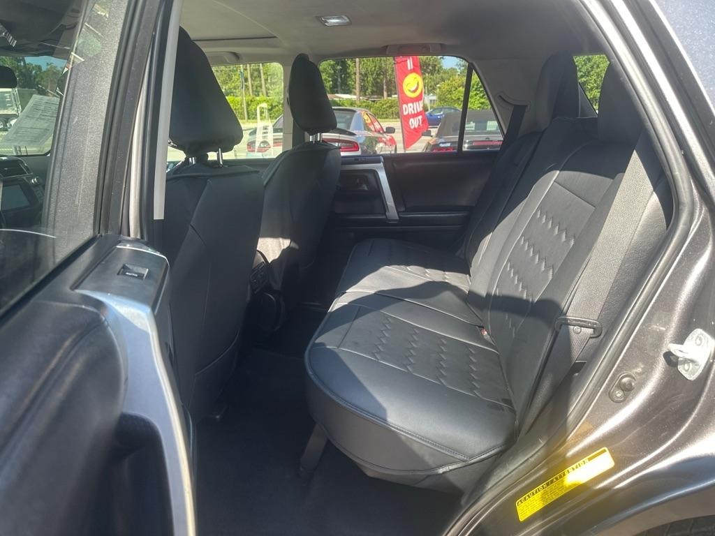 Toyota 4Runner Limited 2WD V6 2013