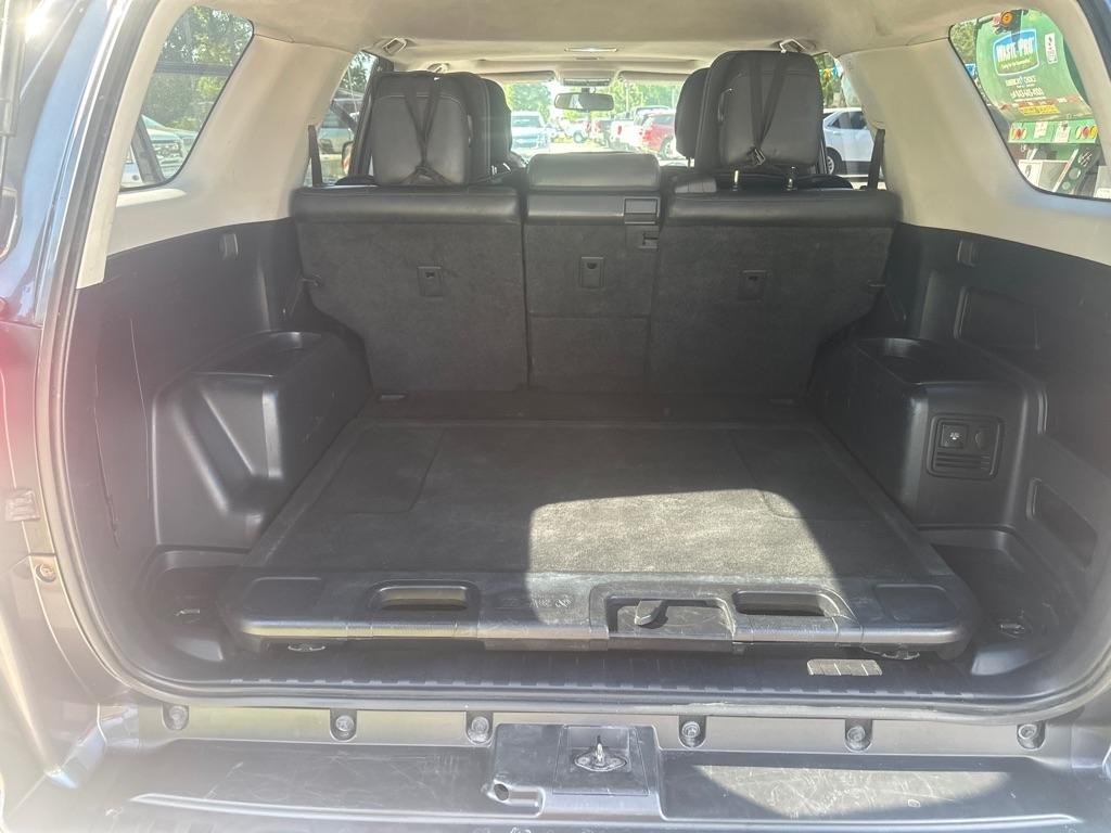 Toyota 4Runner Limited 2WD V6 2013