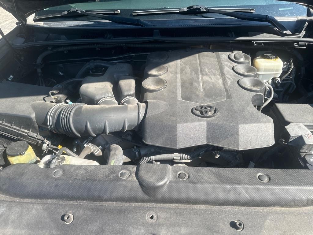 Toyota 4Runner Limited 2WD V6 2013
