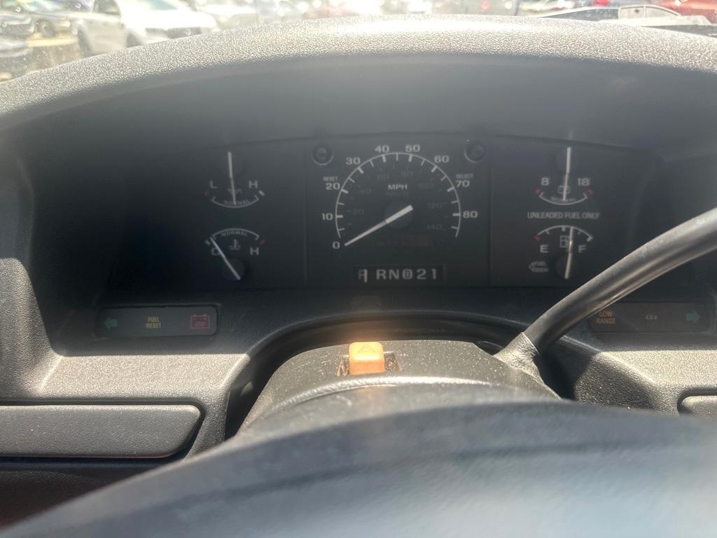Ford F-150 XL Reg. Cab Long Bed 2WD 1996