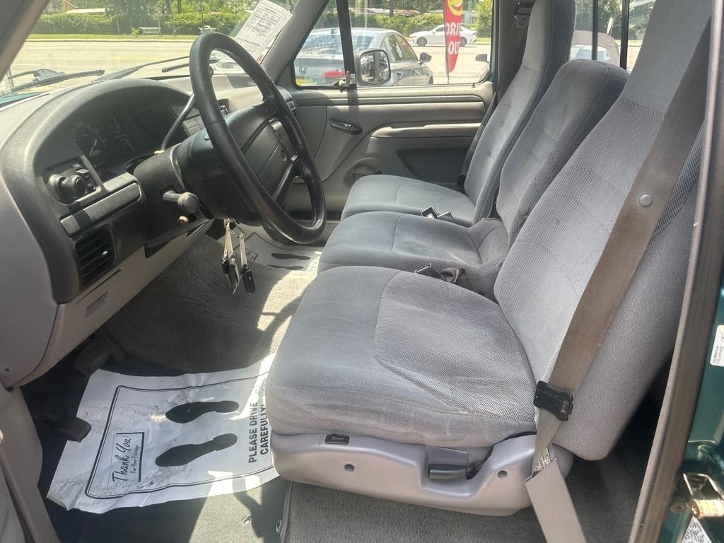 Ford F-150 XL Reg. Cab Long Bed 2WD 1996