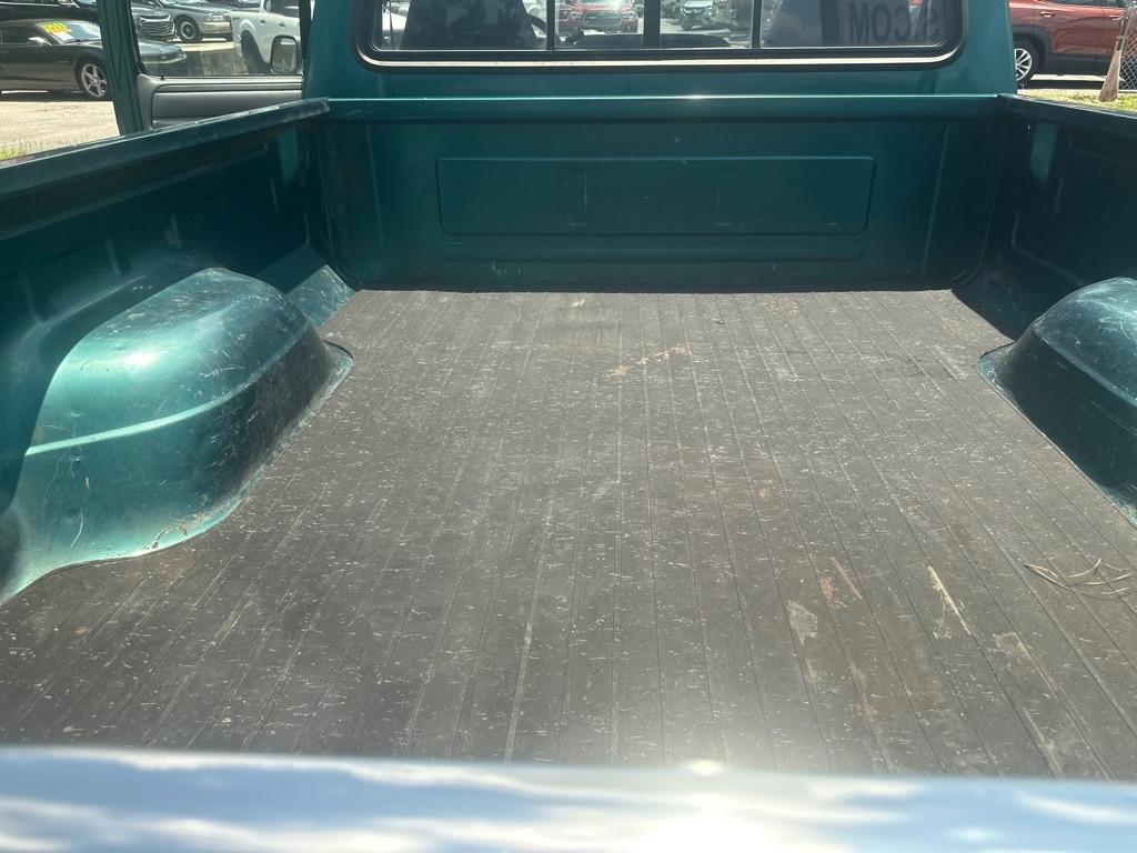 Ford F-150 XL Reg. Cab Long Bed 2WD 1996