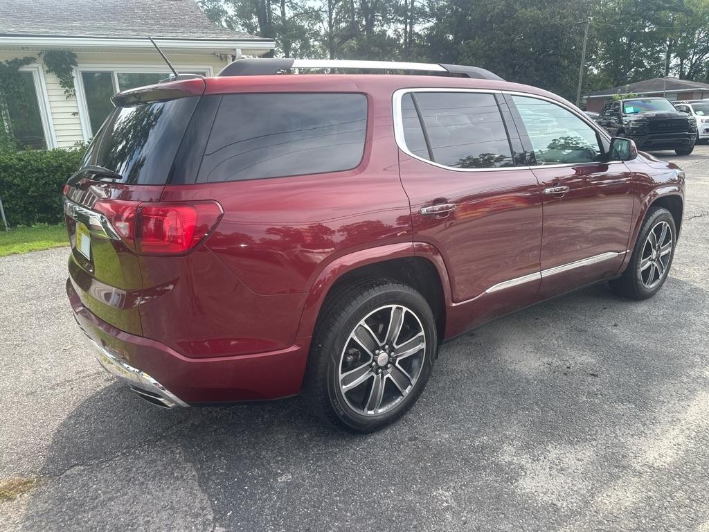 GMC Acadia Denali 2017