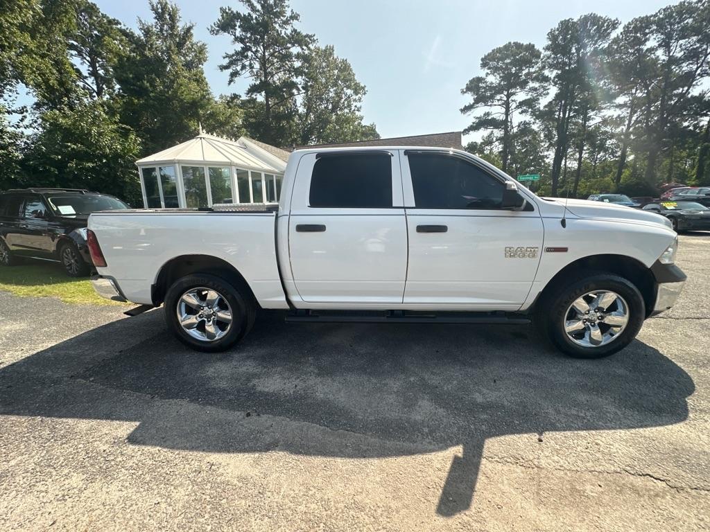 RAM 1500 Tradesman Crew Cab SWB 4WD 2015