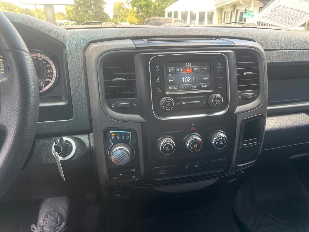 RAM 1500 Tradesman Quad Cab 4WD 2018