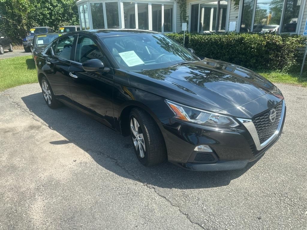 Nissan Altima photo 6