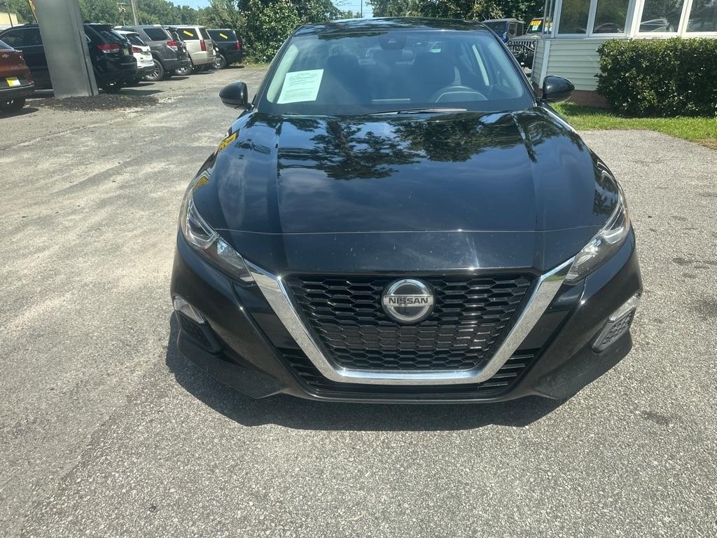 Nissan Altima photo 7