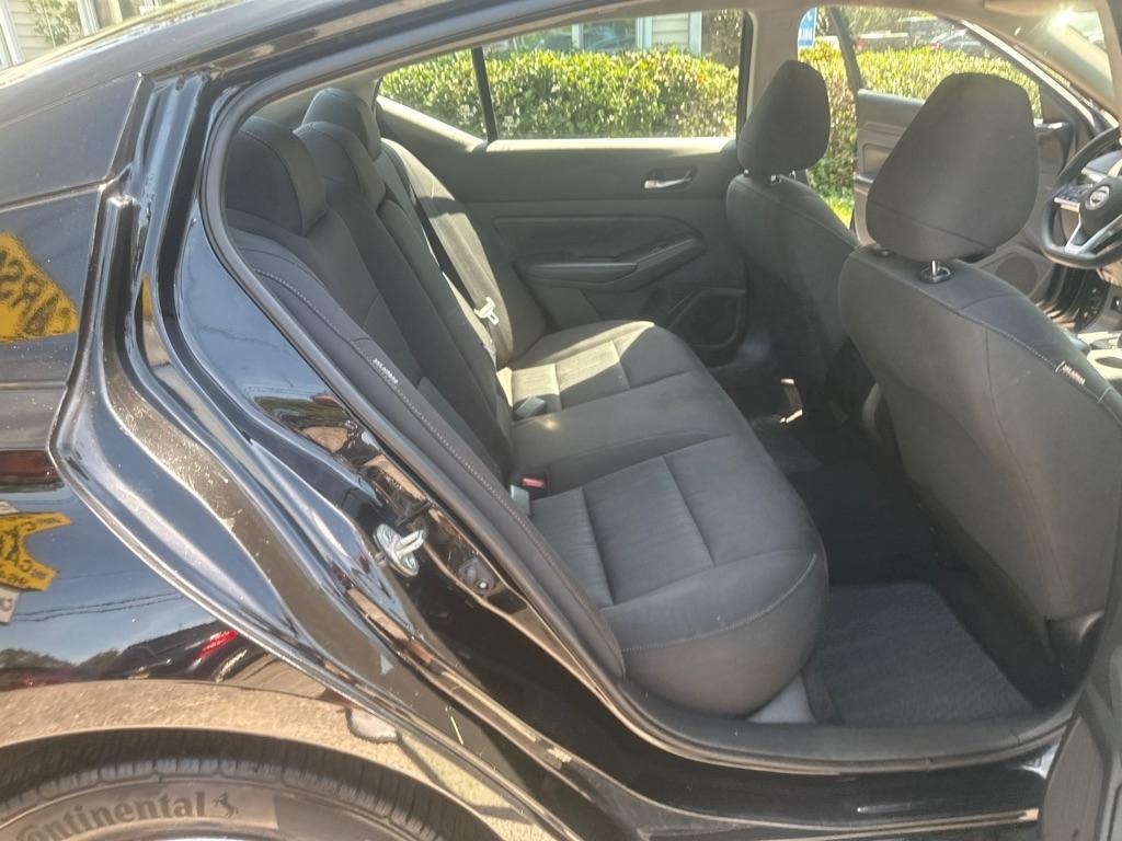 Nissan Altima photo 13