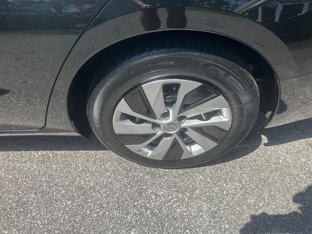 Nissan Altima photo 17