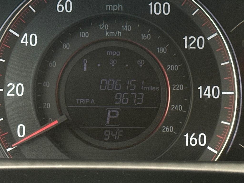 Honda Accord photo 9