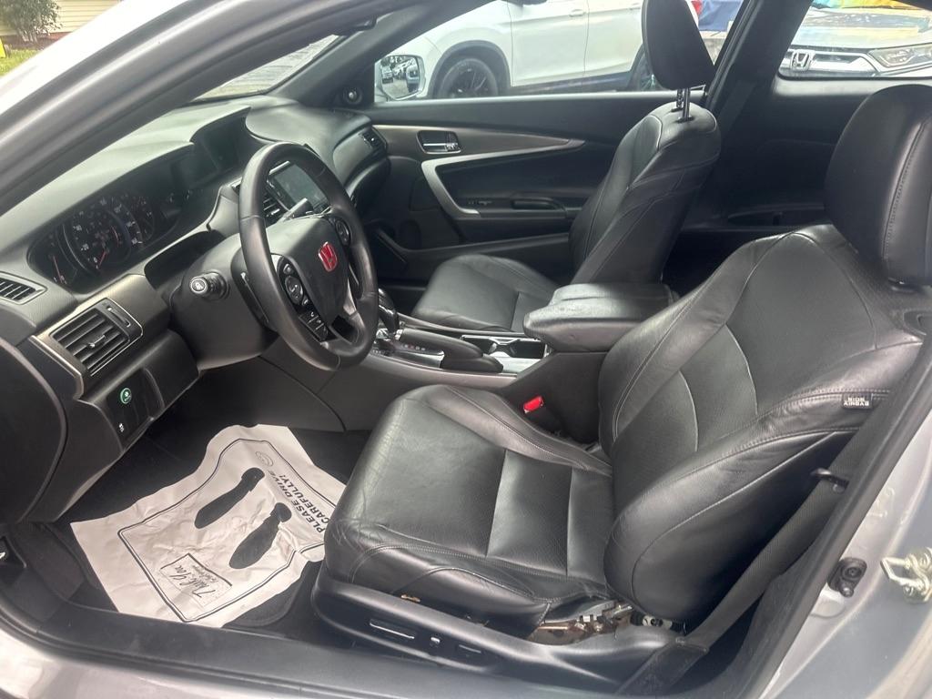 Honda Accord photo 11