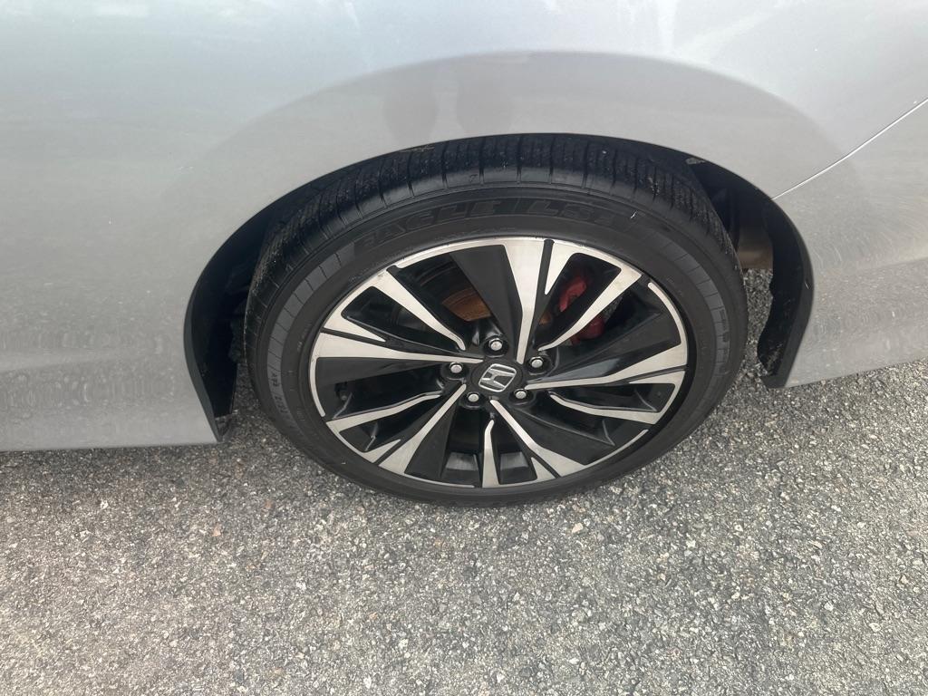 Honda Accord photo 18