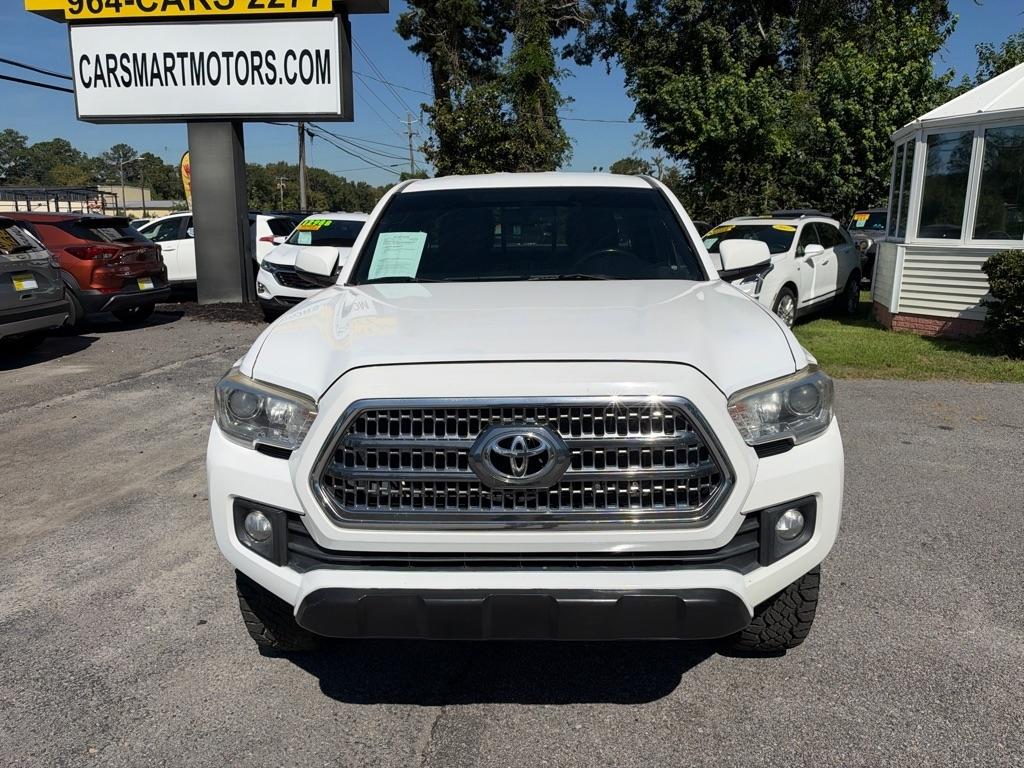 Toyota Tacoma photo 8