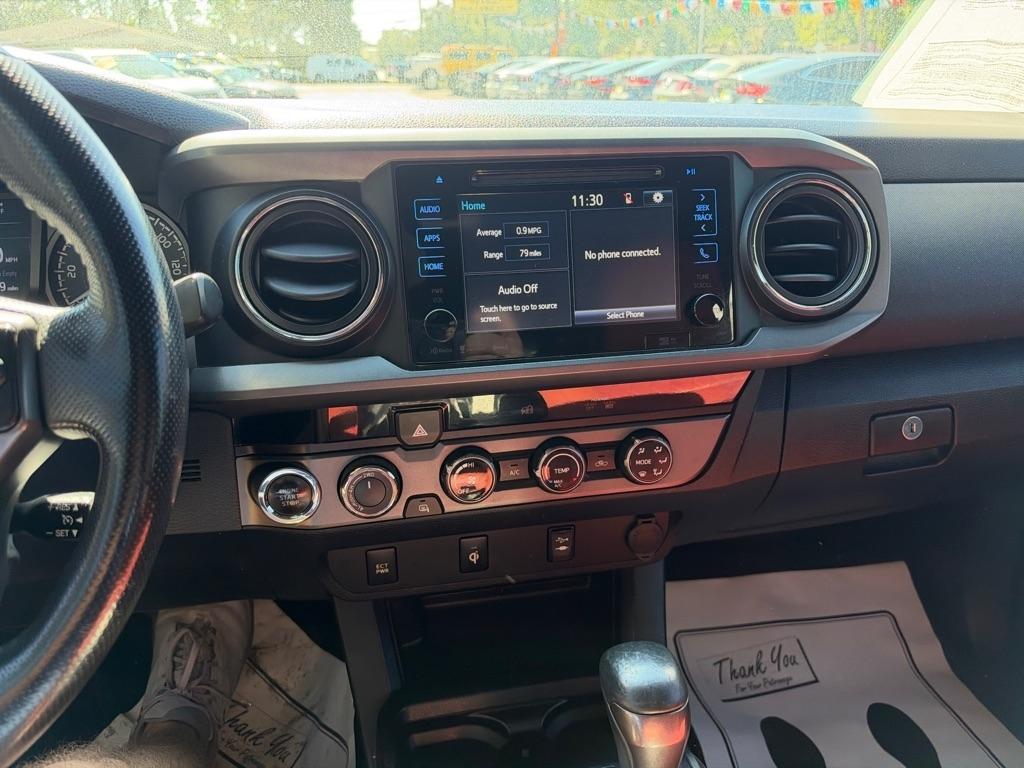 Toyota Tacoma photo 10