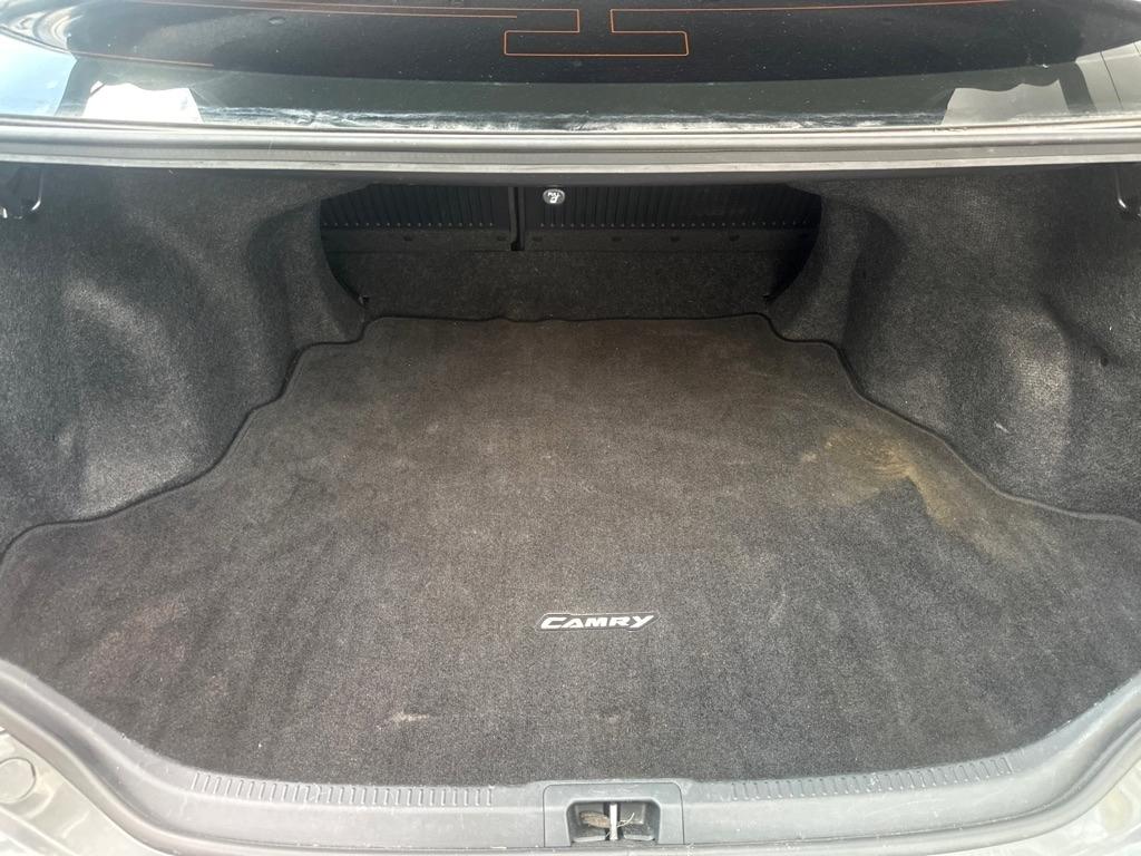 Toyota Camry photo 13