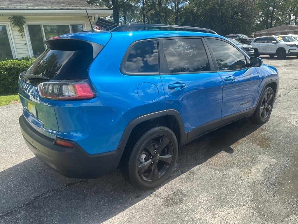 Jeep Cherokee photo 5