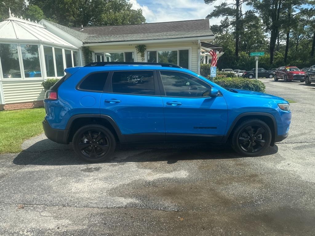 Jeep Cherokee photo 6